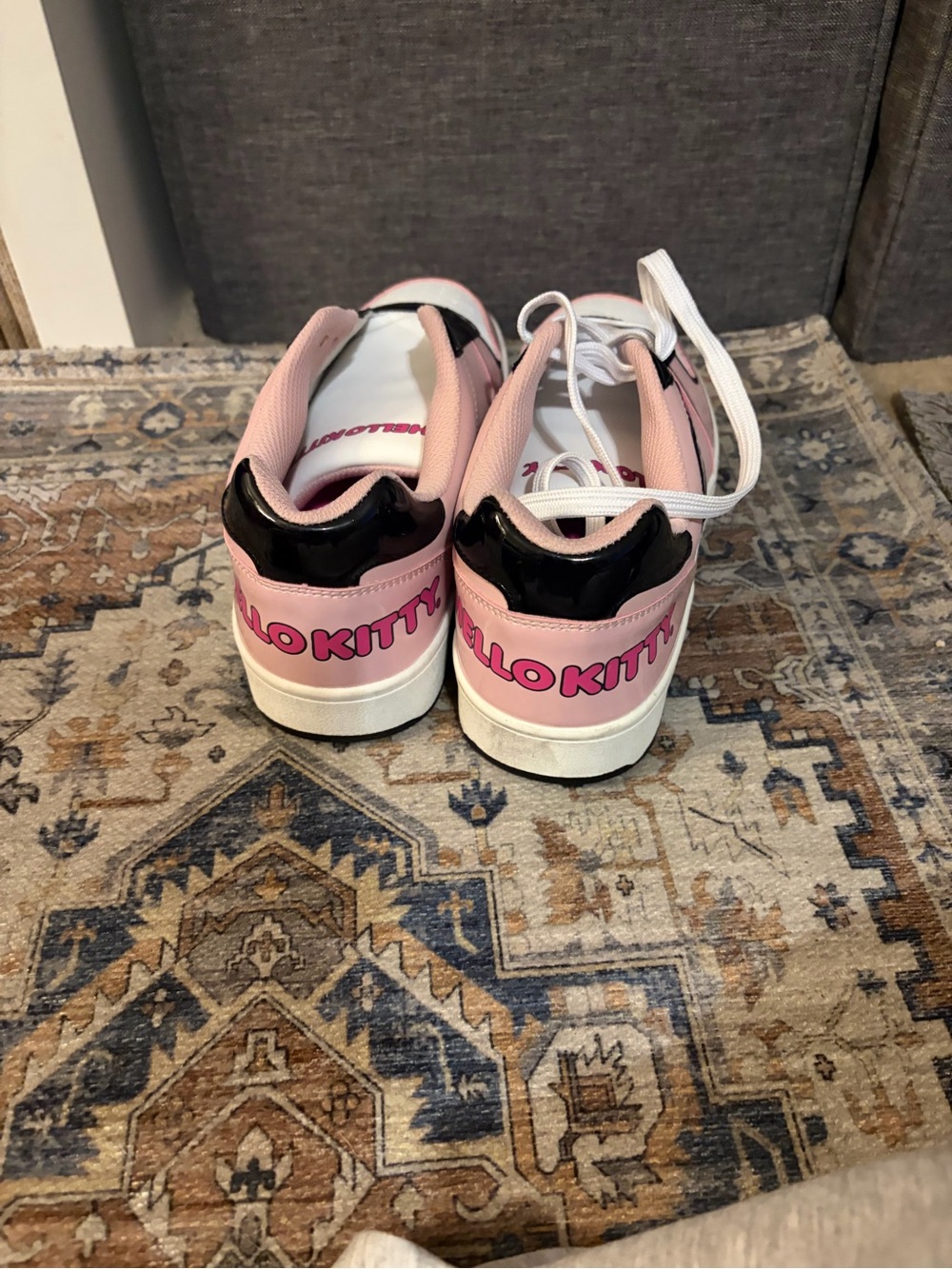 Hello Kitty Pink White Black Casual Sneakers - Picture 2 of 3